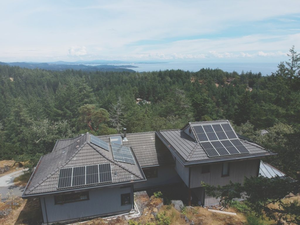 rooftop solar panel installation Victoria BC